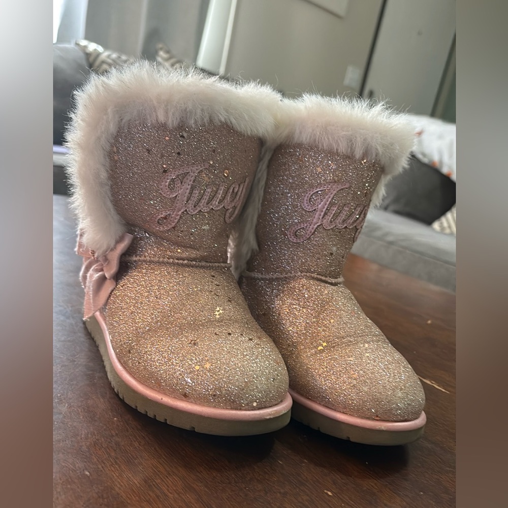 Girls juicy couture boots size 13
